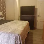 Habitación privada Tarragona con cocina salón y terraza piso compartido
