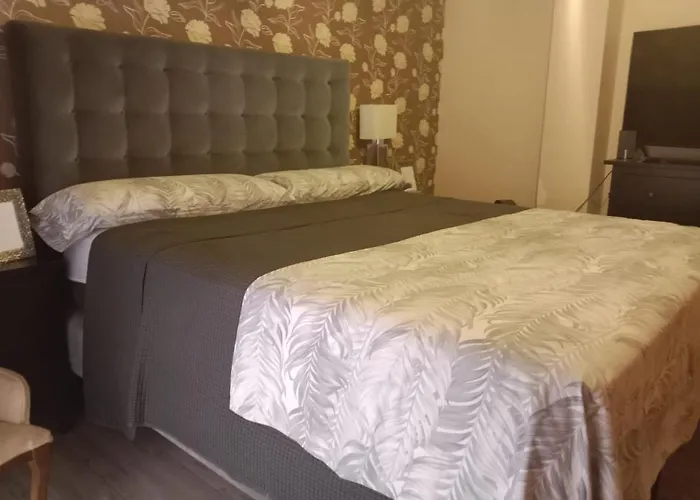 Habitación privada Tarragona con cocina salón y terraza piso compartido