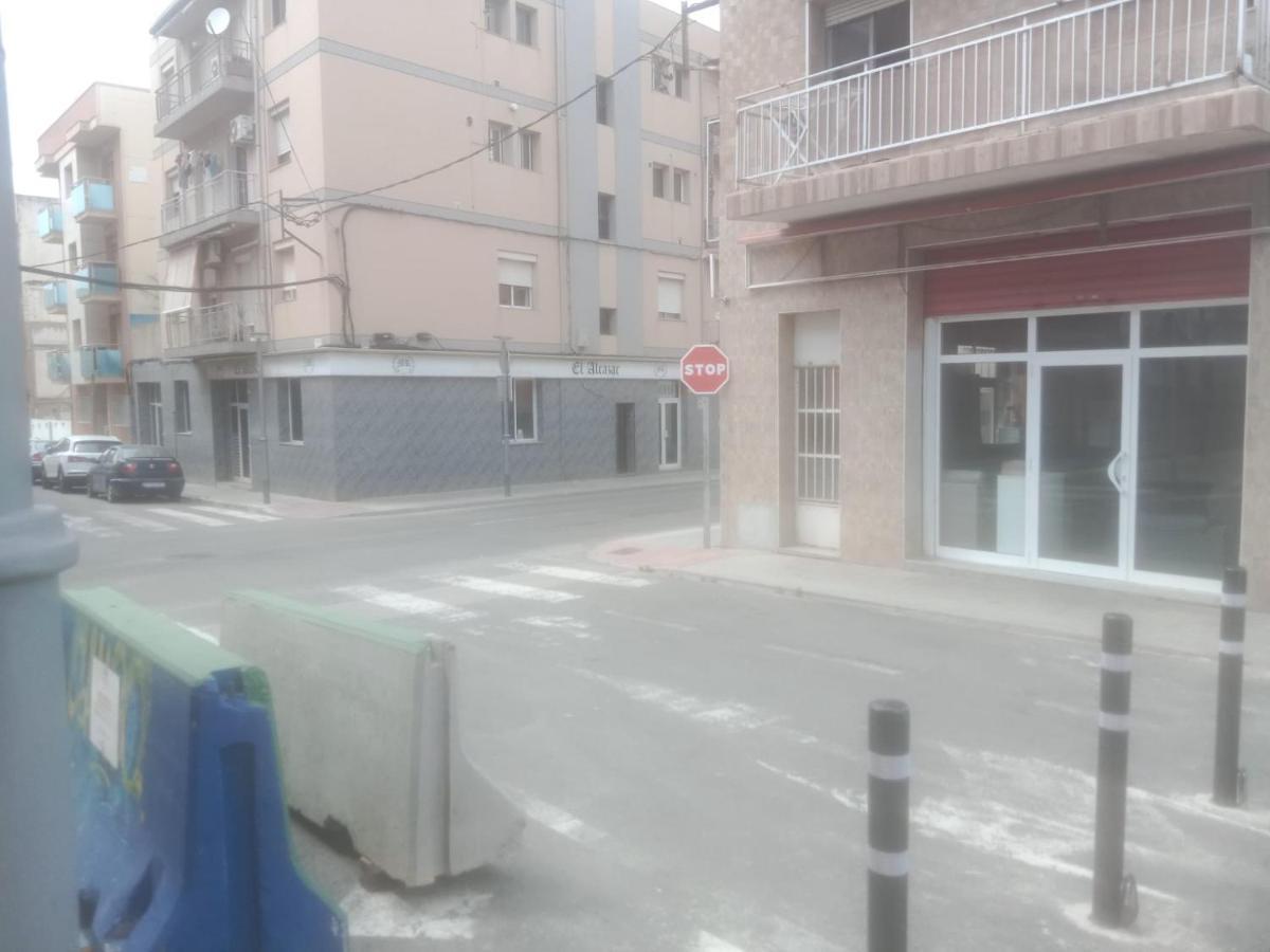 Habitación Privada Con Cocina Salón Y Terraza Piso Compartido Tarragona