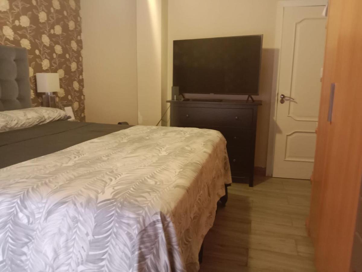 Habitación Privada Con Cocina Salón Y Terraza Piso Compartido Apartamento *