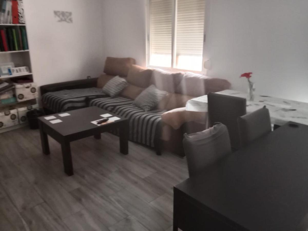 Habitación Privada Con Cocina Salón Y Terraza Piso Compartido Apartamento Tarragona