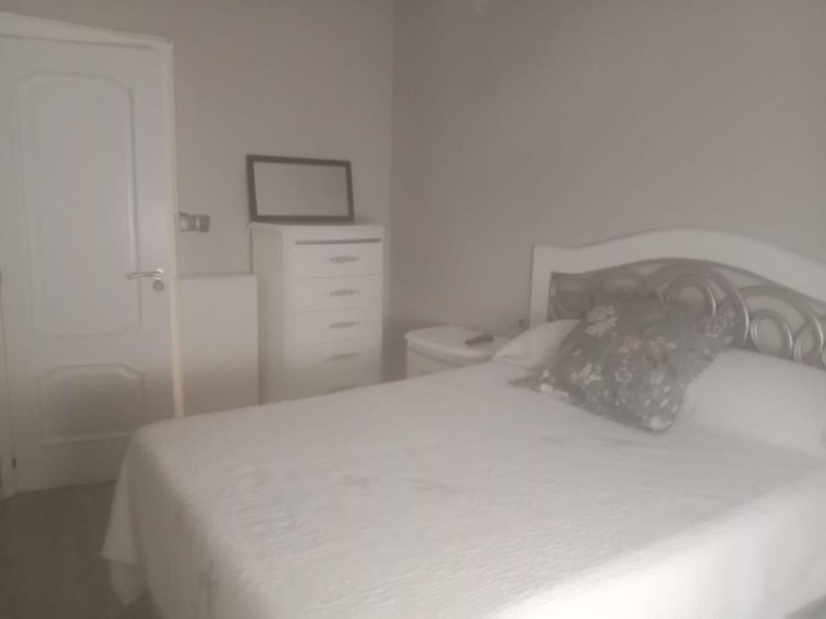 Privada Con Cocina Salon Y Terraza Piso Compartido