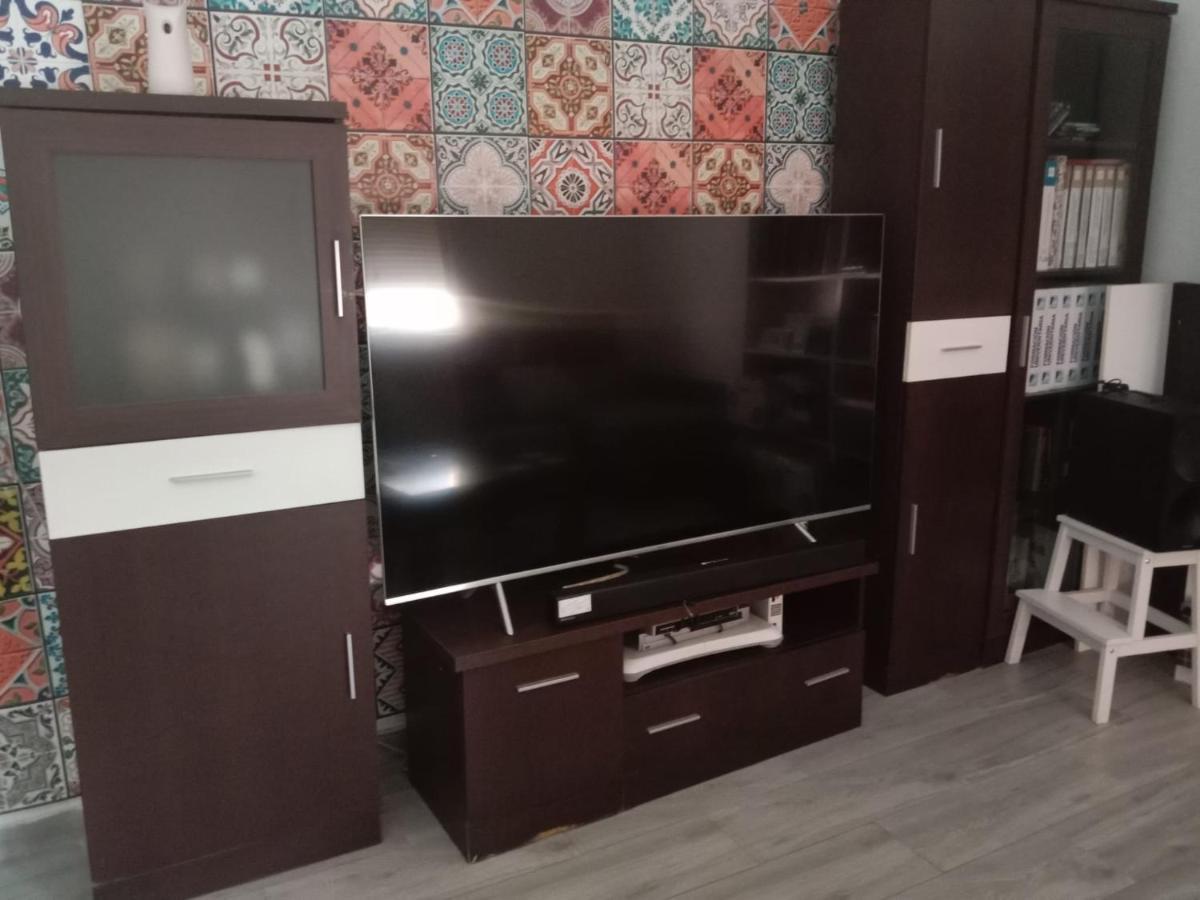 Habitación Privada Con Cocina Salón Y Terraza Piso Compartido Apartamento Tarragona