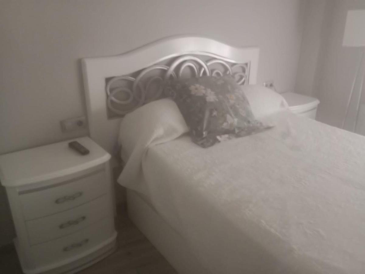 Habitación Privada Con Cocina Salón Y Terraza Piso Compartido * Tarragona