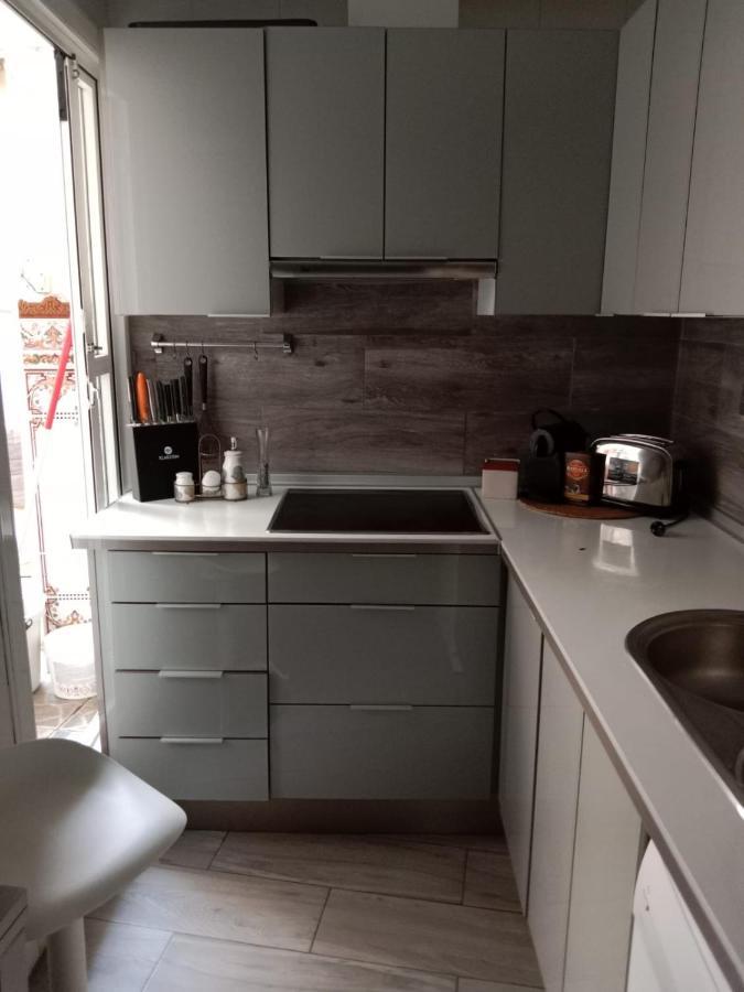 Habitación Privada Con Cocina Salón Y Terraza Piso Compartido Apartamento *